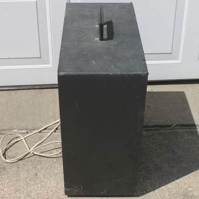 Realistic Carnival 34 Amplifier #517 oct25 1960's - wood image 3