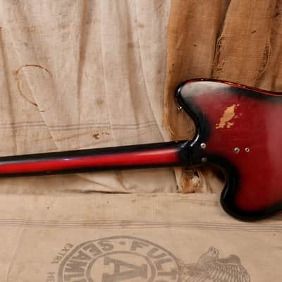 Silvertone 1443 Hornet Bass 1966 - Redburst image 4