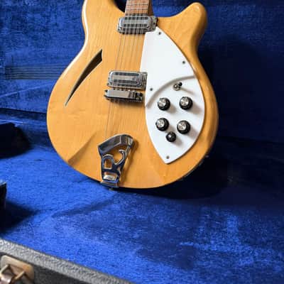Rickenbacker 360/12 1967 - Mapleglo image 3