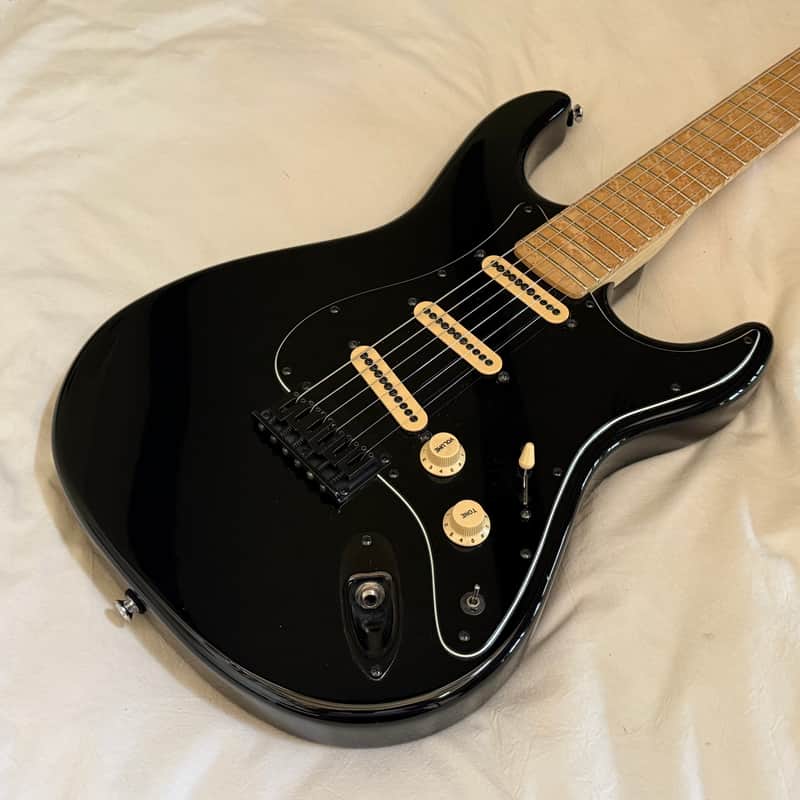 Carvin Bolt