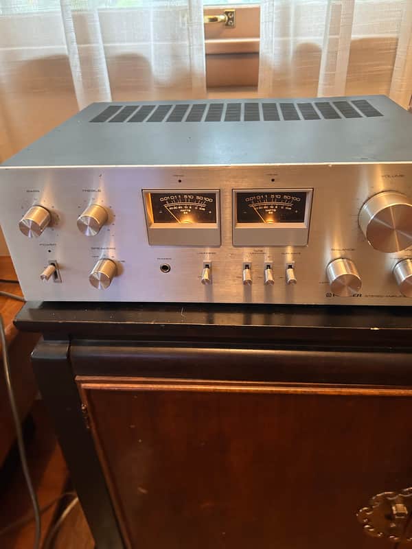 Pioneer SA-706 60-Watt Stereo Solid-State Integrated Amplifier 1978 - 1979 - Silver