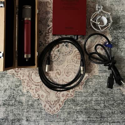 Avantone Pro CV-12 Large Diaphragm Multipattern Tube Condenser Microphone 2009 - Present - Red image 2