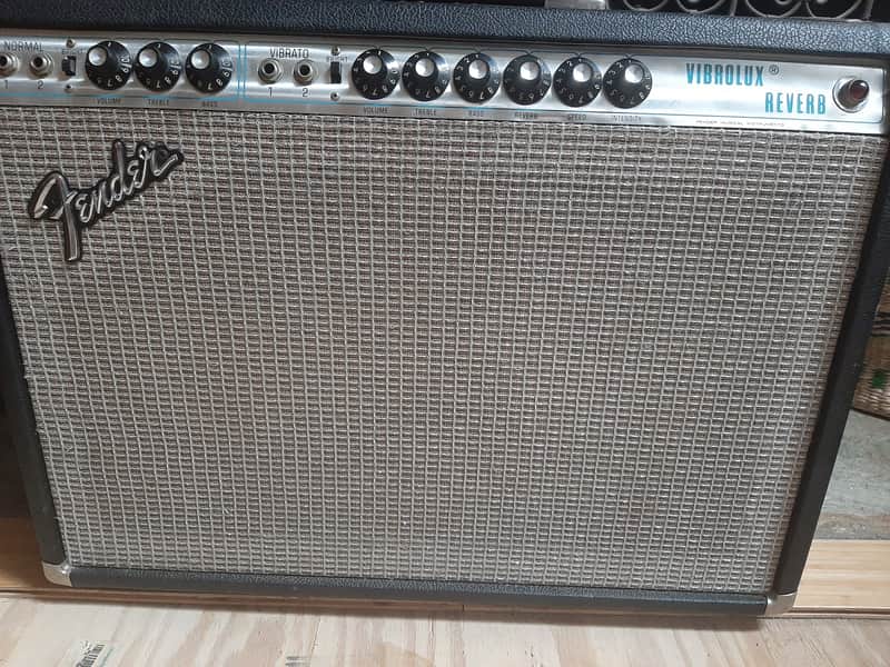Fender Vibrolux Reverb 2-Channel 35-Watt 2x10" Guitar Combo