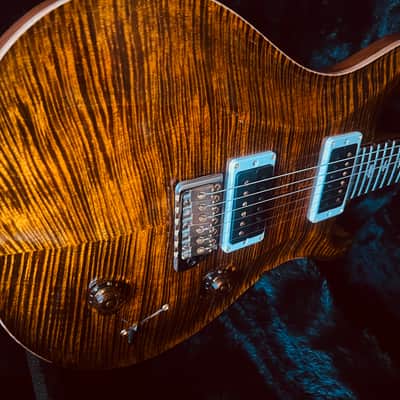PRS Custom 22 Tremolo 10-Top 2019 - Yellow Tiger image 1