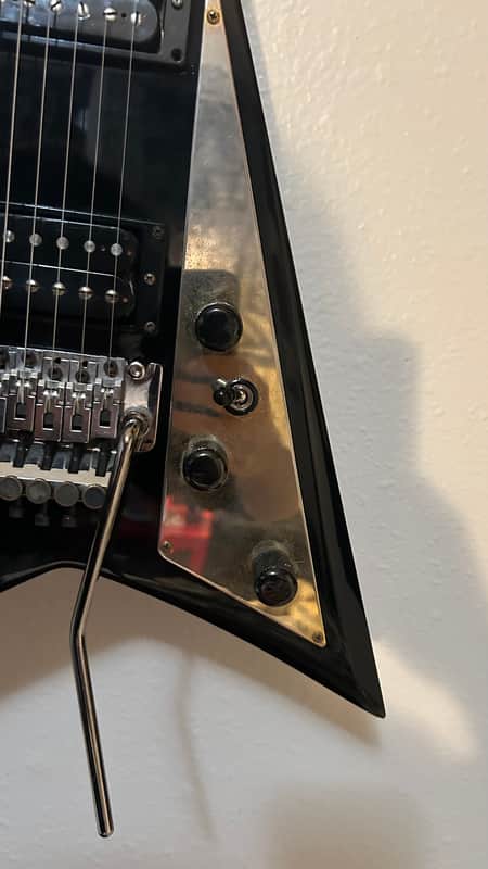 Fernandes Limited Edition JS-100 1986 Rhoads V - Black | Reverb