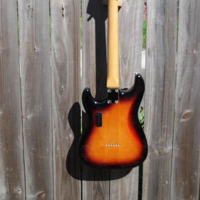 Fender Robert Cray Signature Stratocaster- 3-Color Sunburst w/Fishman Greg Koch Pickups image 2