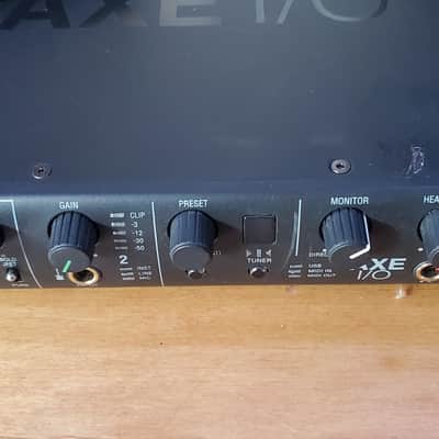 IK Multimedia AXE I/O USB Audio Interface 2019 - Present - Black image 2