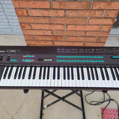 1984 Yamaha DX7 FM Synthesizer with Yamaha DX7 Voice ROM Cartridge
