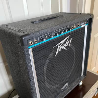 Peavey Basic 60, USA Cult Bass Combo with 12" Scorpion Speaker image 4