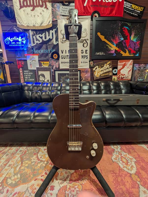 60s Silvertone 1304 U1- Includes Hardcase - G-0863 image 1