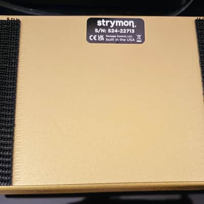 Strymon Volante Magnetic Echo Machine w/ Box and power adapter image 2