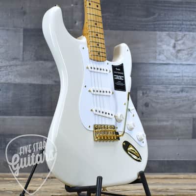 Mint Fender Limited Edition Vintera III Late 50s Stratocaster - Maple Fingerboard- White Blonde with Bag image 10