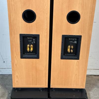 Infinity IL-40 Floor Standing Speaker Pair image 12