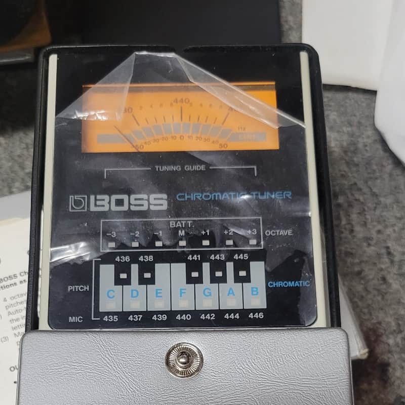 Boss Tu-100 Chromatic Tuner image 1