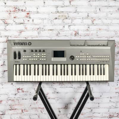 Yamaha - MM6 61-Key Synthesizer - USED