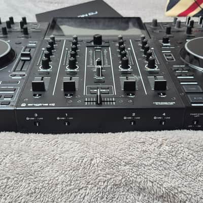 Denon Prime 4+ 4-Deck DJ System 2023 - Present - Black image 4