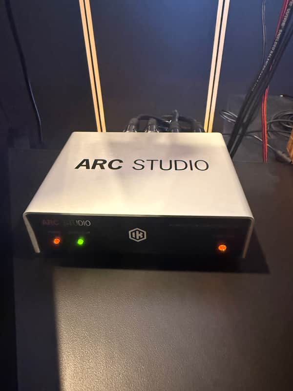 IK Multimedia ARC Studio Room Correction System 2024 - Present - Black