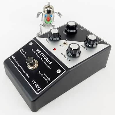 Moog Minifooger MF Chorus V2 MF06 Analog Effect + Neuwertig+ OVP + 1,5J Garantie image 1