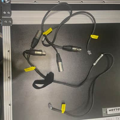 Telex BTR-800 wireless intercom system with multiple beltpacks and many accessories image 3