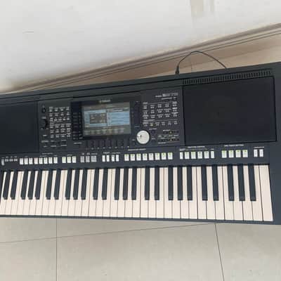 Yamaha PSR-S975 61-Key Arranger Workstation 2010s - Black