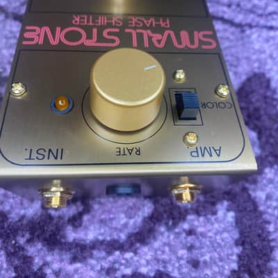 Never used NOS OTA chip Electro-Harmonix Golden Small Stone Phase Shifter 2024 - Gold image 11