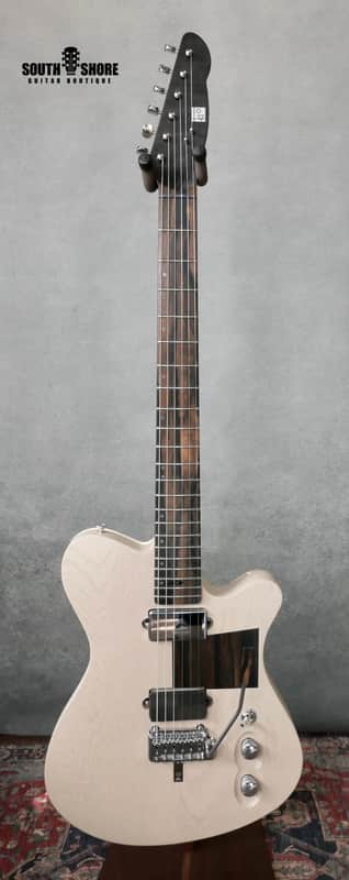 TAO T-Bucket Taliesin in Blonde/Black (Authorized Dealer) image 1