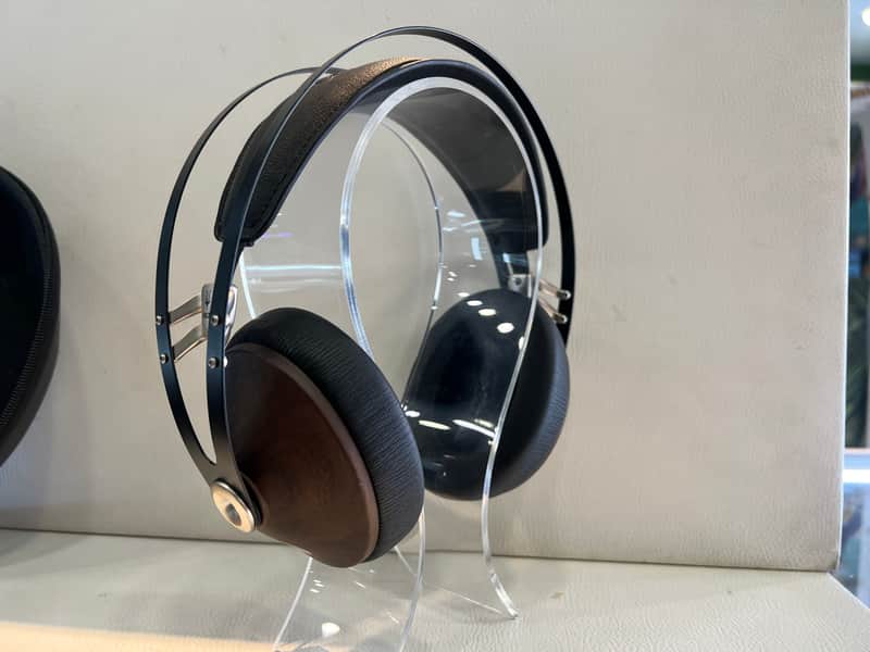 Meze 99 Classics Closed Over-Ear Headphones - Walnut Silver B-STOCK - No Original Box image 1