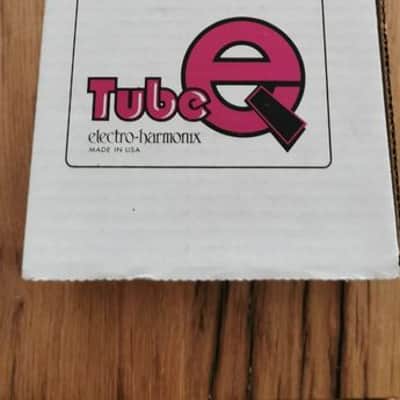 Electro Harmonix Tube EQ Analog Parametric / Shelving EQualizer 2009 - 2017 - Siver / Pink image 11