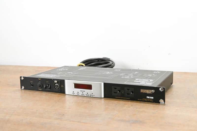 Monster Power PRO 2500 PowerCenter 10-Outlet Power Conditioner CG0119X image 1
