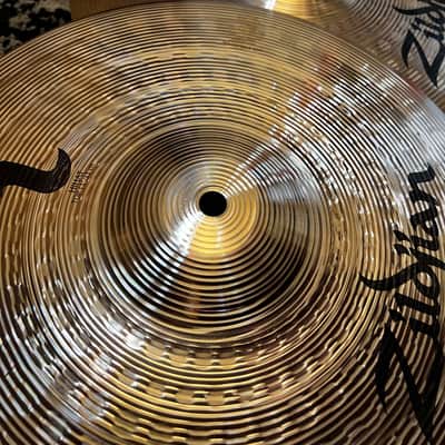 Zildjian 13" I Family Hi-Hat Cymbals (Pair) - Traditional image 2