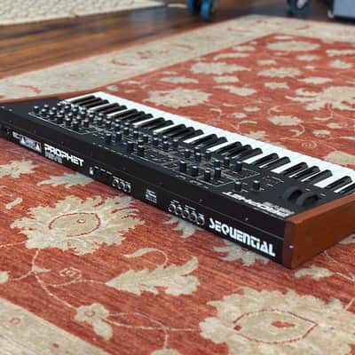 Sequential Prophet Rev2 - 16 Voice image 9