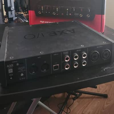 IK Multimedia AXE I/O *GREAT CONDITION* USB Audio Interface 2019 - Present - Black image 2