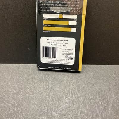 Legere Signature 3.25 Eb Alto Saxophone Reed ASG3.25 image 2