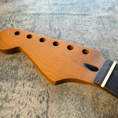 BMC Guitar Neck Left Hand Strat® Stratocaster® 22 Fret Roasted Maple With Rosewood Fingerboard Nitro Lacquer - 9.5 Radius.  [SN110] image 2