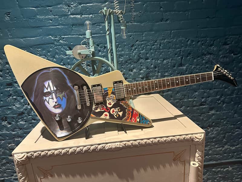 Epiphone, Custom Shop Explorer Pro Ace Frehley Tribute 2013 - TV Silver Kiss image 1