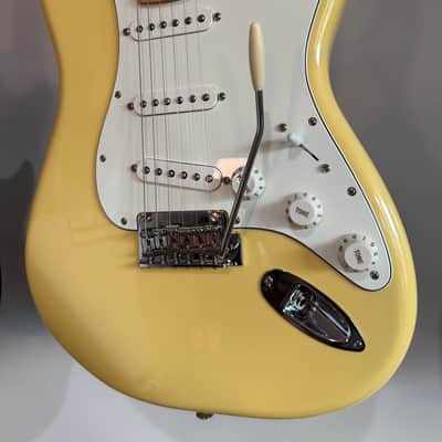 Fender Player Stratocaster with Maple Fretboard 2018 - 2024 - Buttercream image 2