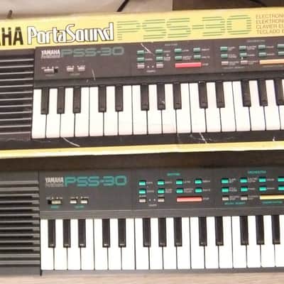 RARE, VINTAGE YAMAHA PORTASOUND PSS-30 ELECTRONIC KEYBOARD c1980s - GOOD, FULLY WORKING WITH BOX image 1