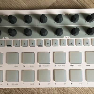 Arturia BeatStep Pro w/ Original Box & All Accessories (Read) image 4