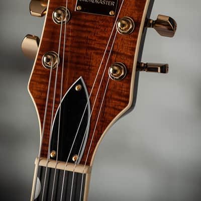 Gretsch Broadkaster® LX Figured Center Block with String-Thru Bigsby® - Havana Burst image 3
