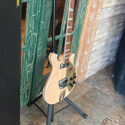 2025 Rickenbacker 660 Electric Guitar Maple Glo With Logo Hard Case image 3