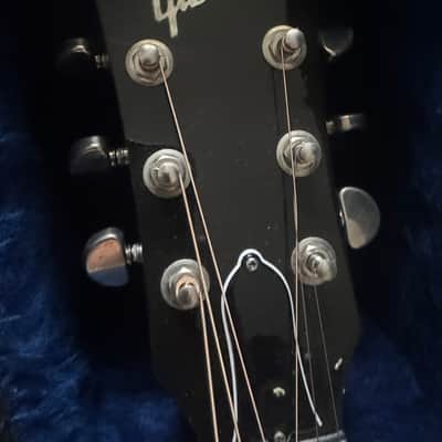 Gibson J-45 Standard 2010 Vintage Sunburst image 2