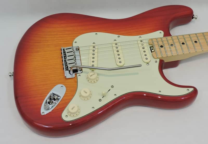 Fender American Elite Stratocaster 2018 - Aged Cherry Burst