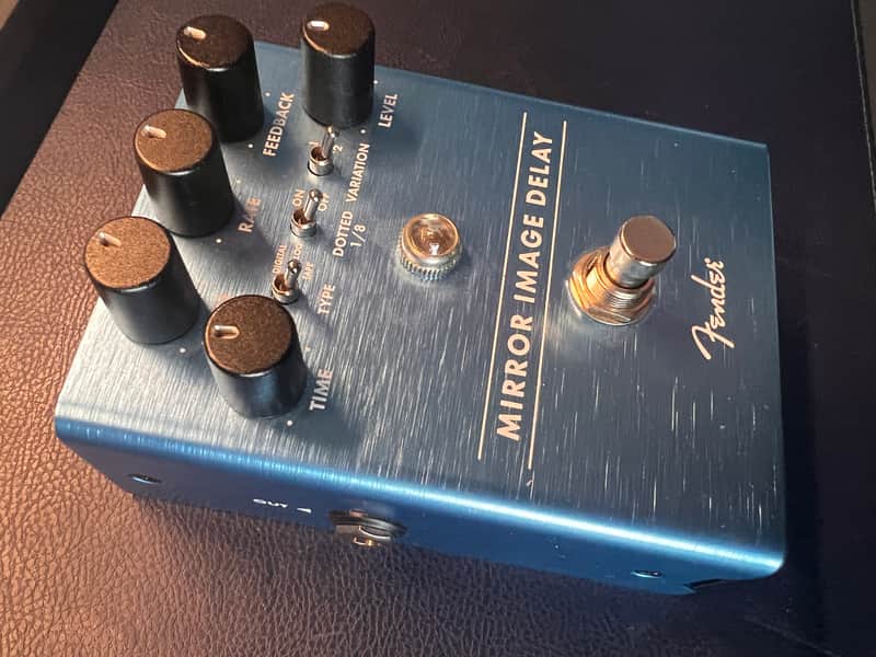 Fender Mirror Image Delay