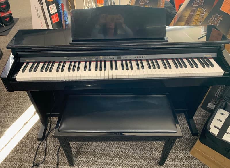 Roland HP-103 Digital Piano with realistic Piano Key Touch Action