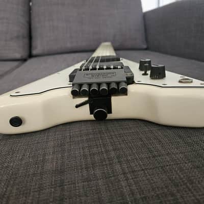 Steinberger GP2S 1986 - White Newburgh image 6