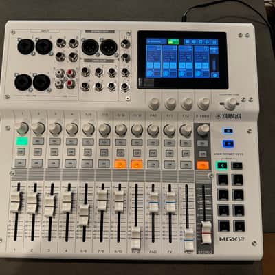 Yamaha MGX12 18-Channel Digital Mixing Console 2026 - Present - White image 3