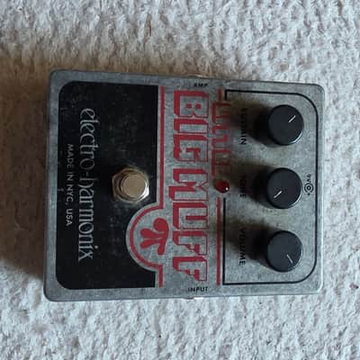 Electro-Harmonix Little Big Muff Pi Distortion / Sustainer 2006 - Present - Gray / Black / Red image 2