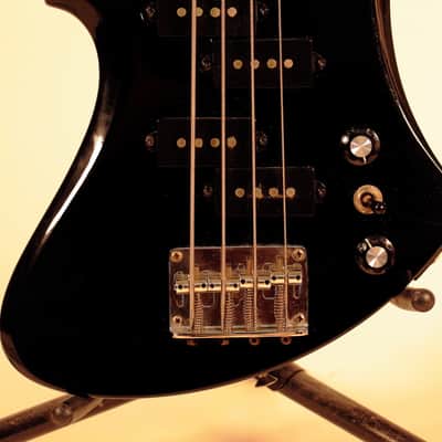 Very Rare.. Samick mini Mockingbird bass 1980 Black image 11