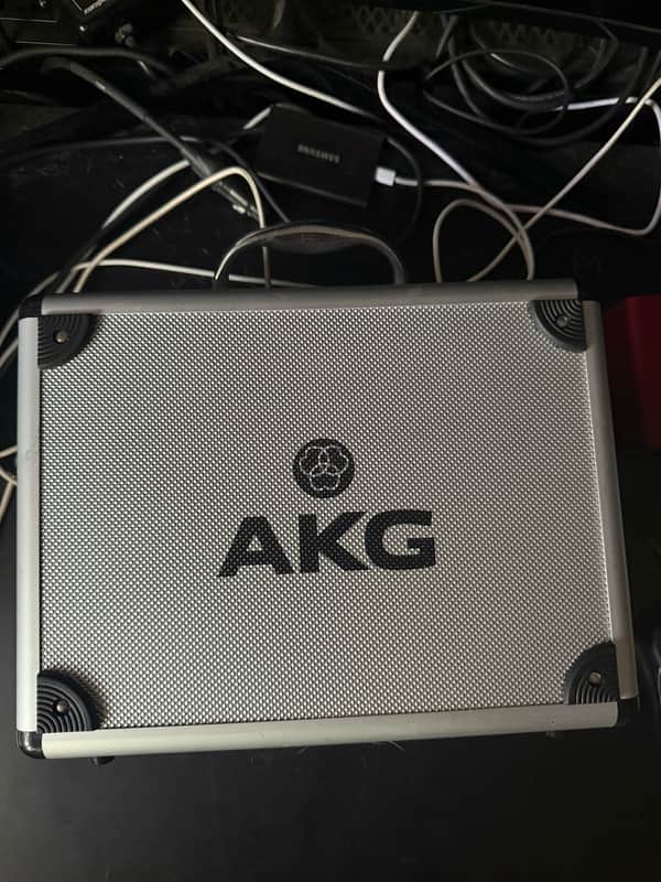 AKG C414 XLII Large Diaphragm Multipattern Condenser Microphone 2010s - Black image 1