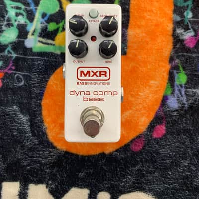 MXR M282 Dyna Comp Mini Bass Compressor 2019 - Present - White image 1